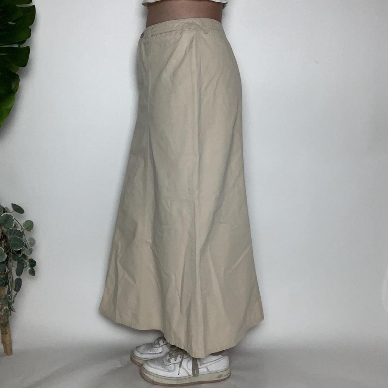 HOLIDAY HEATWAVE 🌴 True vintage late 90’s tan cargo style maxi skirt