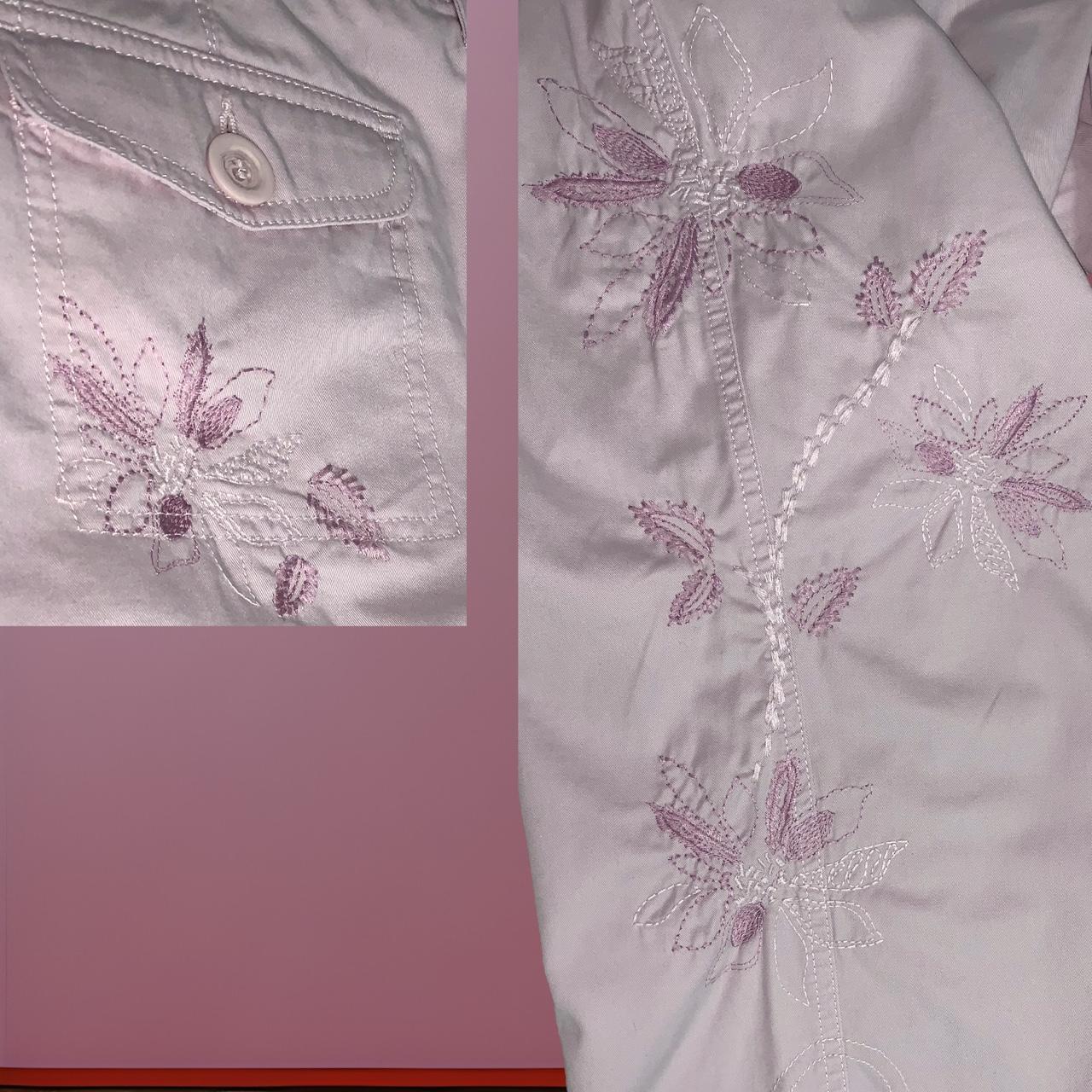 Vintage y2k pink 3/4 length embroidered cargoes