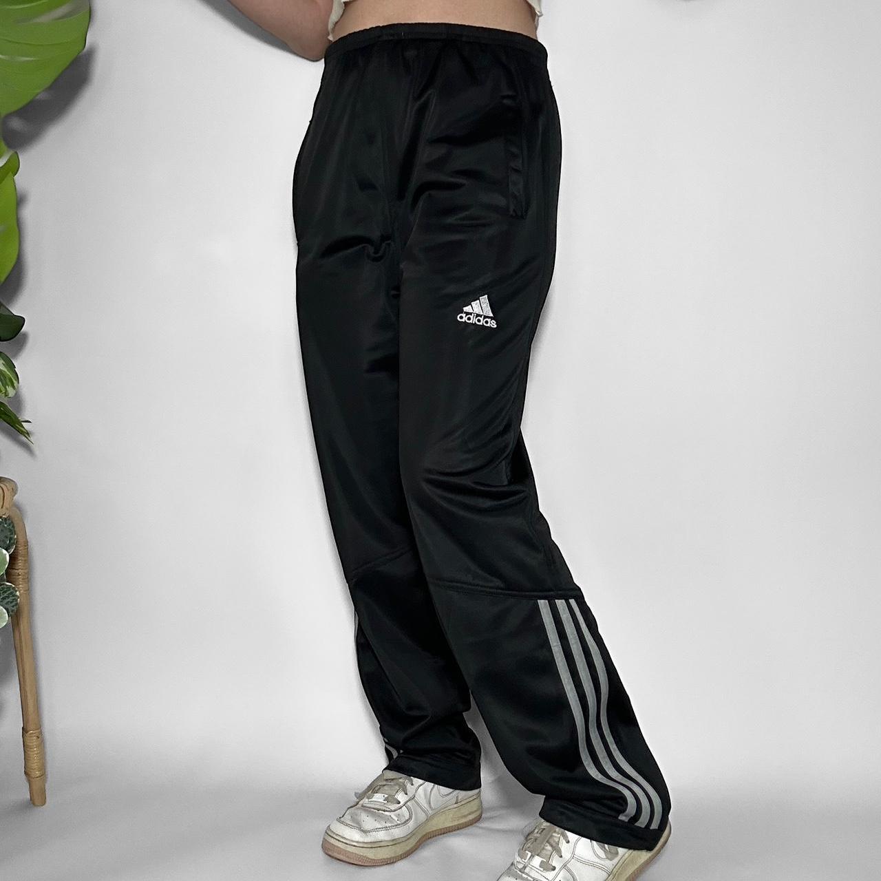 Straight pants Adidas Black size L International in Synthetic - 29370120