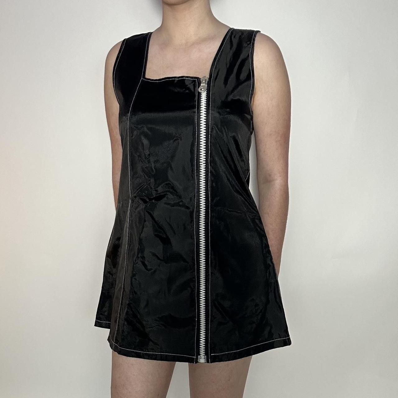 90s vintage 60s/70s-style black mini babydoll swing dress