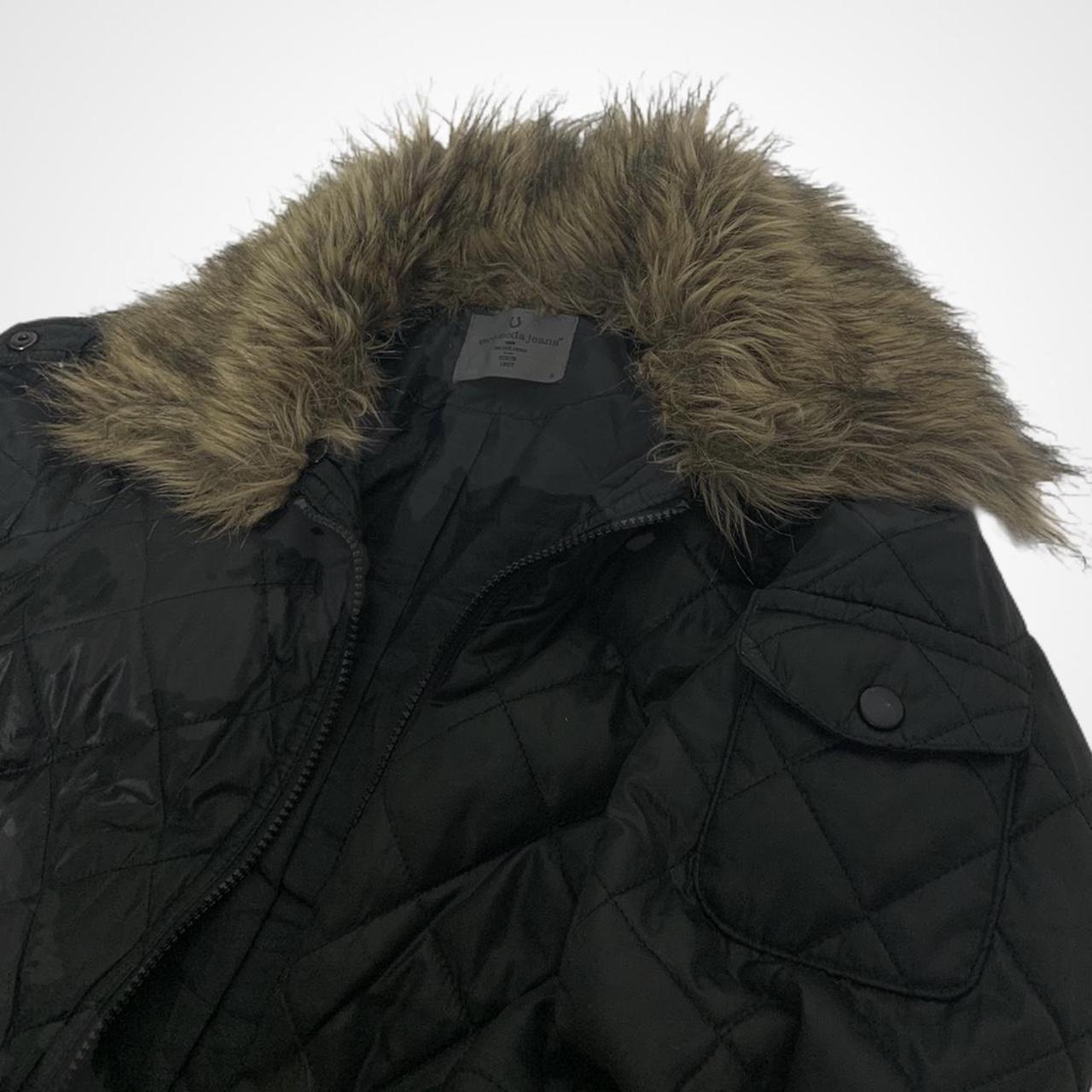 Black quilted vintage y2k cropped puffer jacket