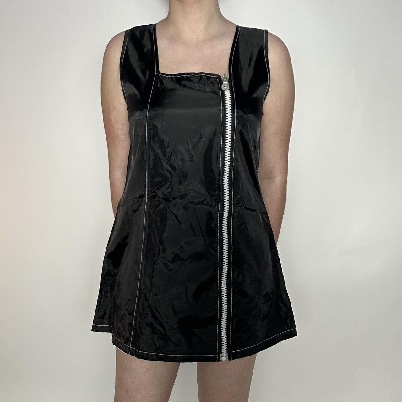 90s vintage 60s/70s-style black mini babydoll swing dress