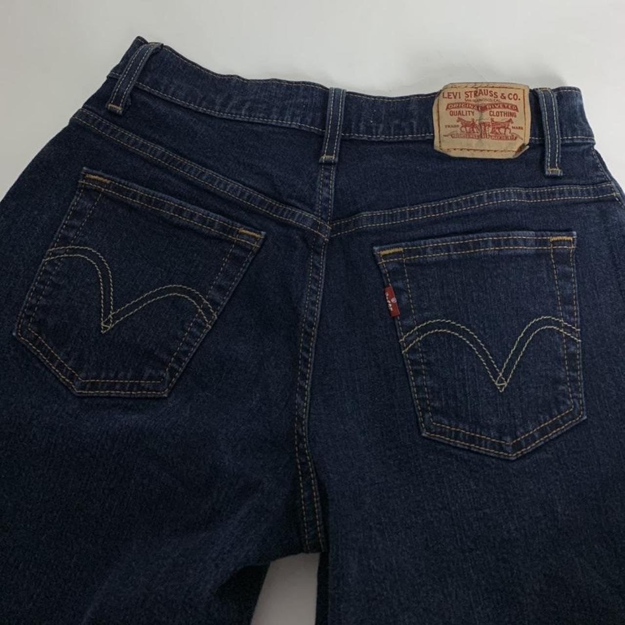 Deadstock vintage y2k Levi’s dark wash denim wide leg jeans