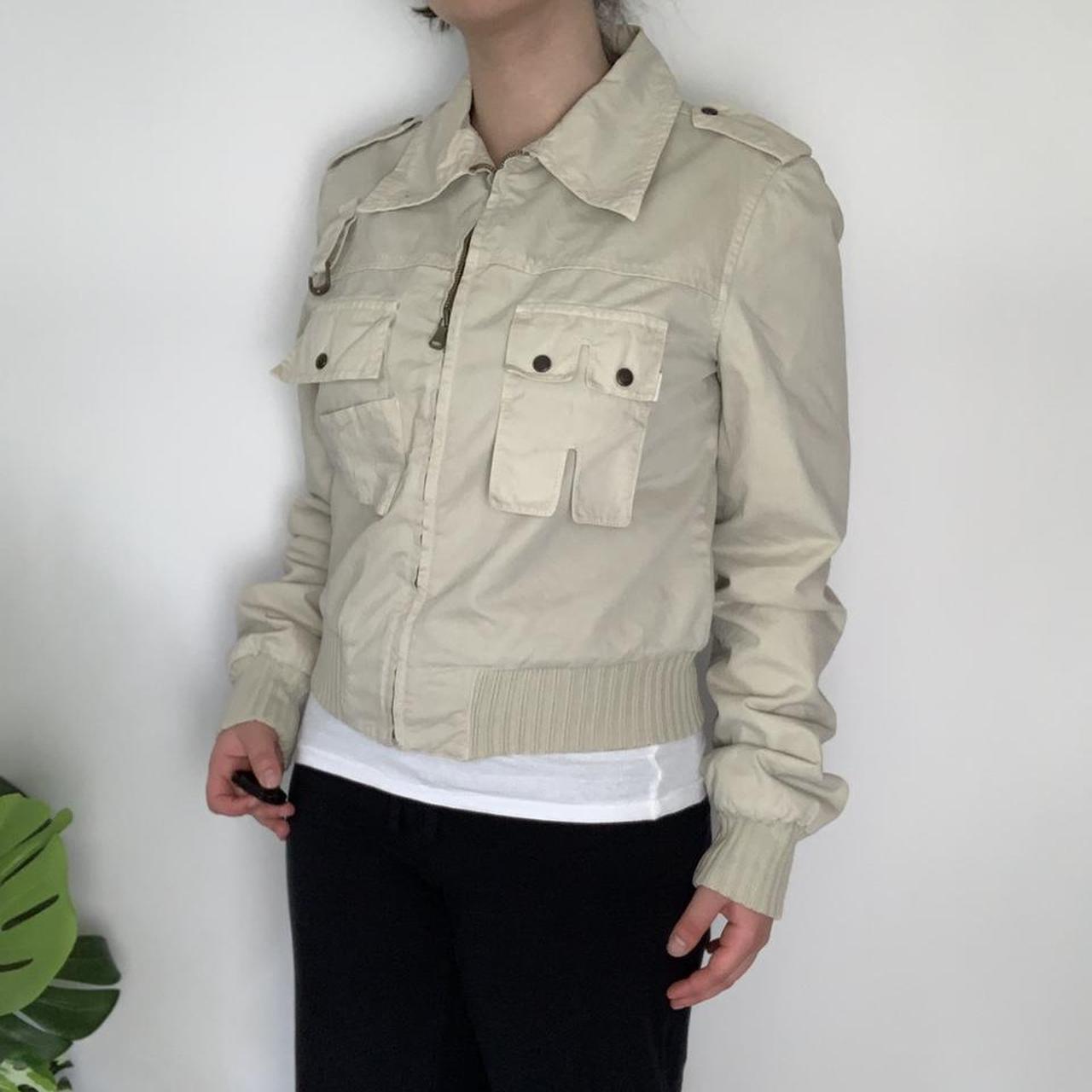 Rare Vintage 90’s cargo style zip up cropped jacket